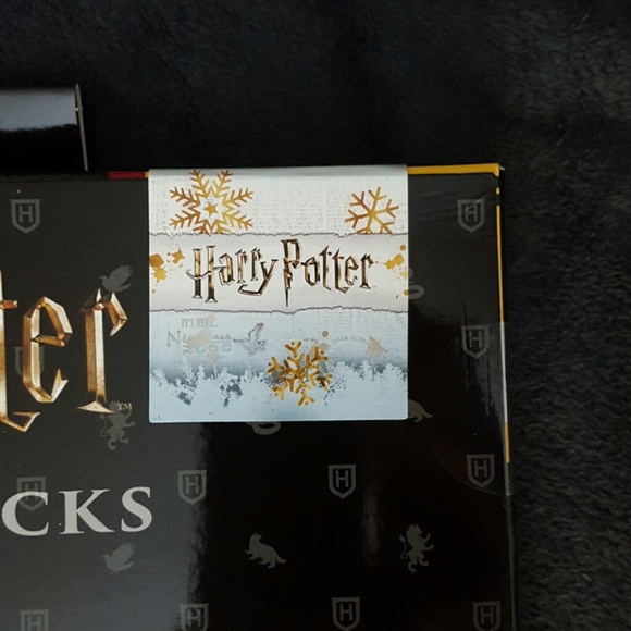 NWT HARRY POTTER 12 DAYS OF SOCKS BOX SET - Picture 7 of 8